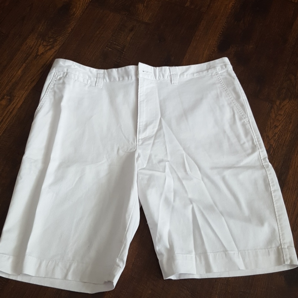 Nwt mens Le Tigre size 36 waist shorts